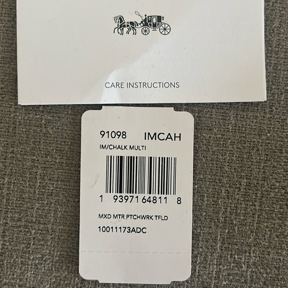 Coach Trifold Leather Wallet with Patchwork, EXCELLENT! Retail $278 - Picture 10 of 12